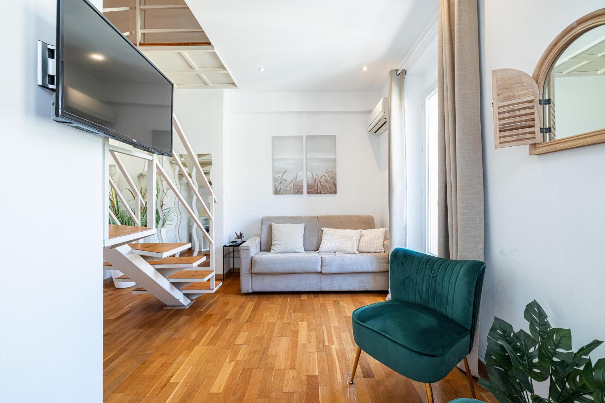 니스 Massena Street - 1 Bdr Duplex With Ac & Parking 아파트 외부 사진